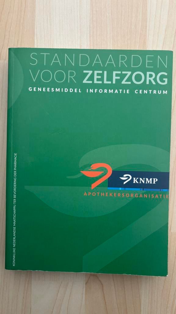 Standaarden voor Zelfzorg - Geneesmiddel Informatie Centrum, Ophalen of Verzenden, Zo goed als nieuw, Overige niveaus