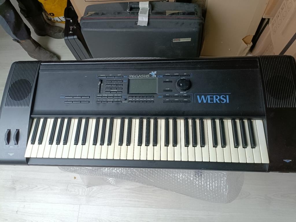 Wersi Pegasus keyboard - speakers/geluid defect, Muziek en Instrumenten, Keyboards, Ophalen, Gebruikt, 61 toetsen, Overige merken