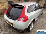 Volvo C30 2.0 Momentum Two tone KLEUR!, Auto's, Voorwielaandrijving, Gebruikt, 4 cilinders, 4 stoelen