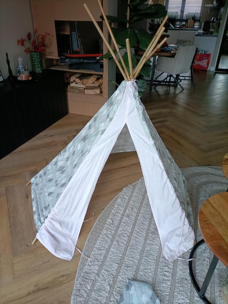 Kidsdepot tipi tent voor kinderen, Ophalen, Gebruikt