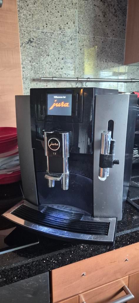 Jura E 8, Witgoed en Apparatuur, Koffiezetapparaten, 10 kopjes of meer, Ophalen, Koffiemachine