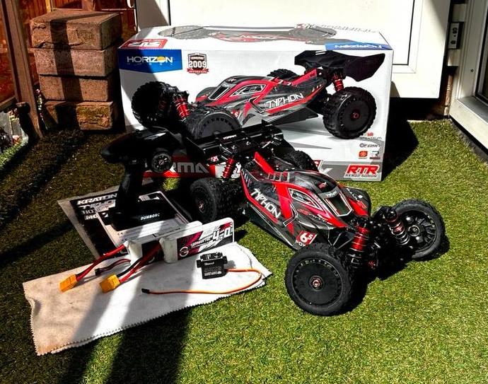 Arrma typhon 6s, Ophalen of Verzenden, Zo goed als nieuw, Overige schalen, Auto offroad