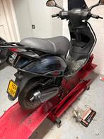 Zip 125, Ophalen, Zo goed als nieuw, Benzine, Zip