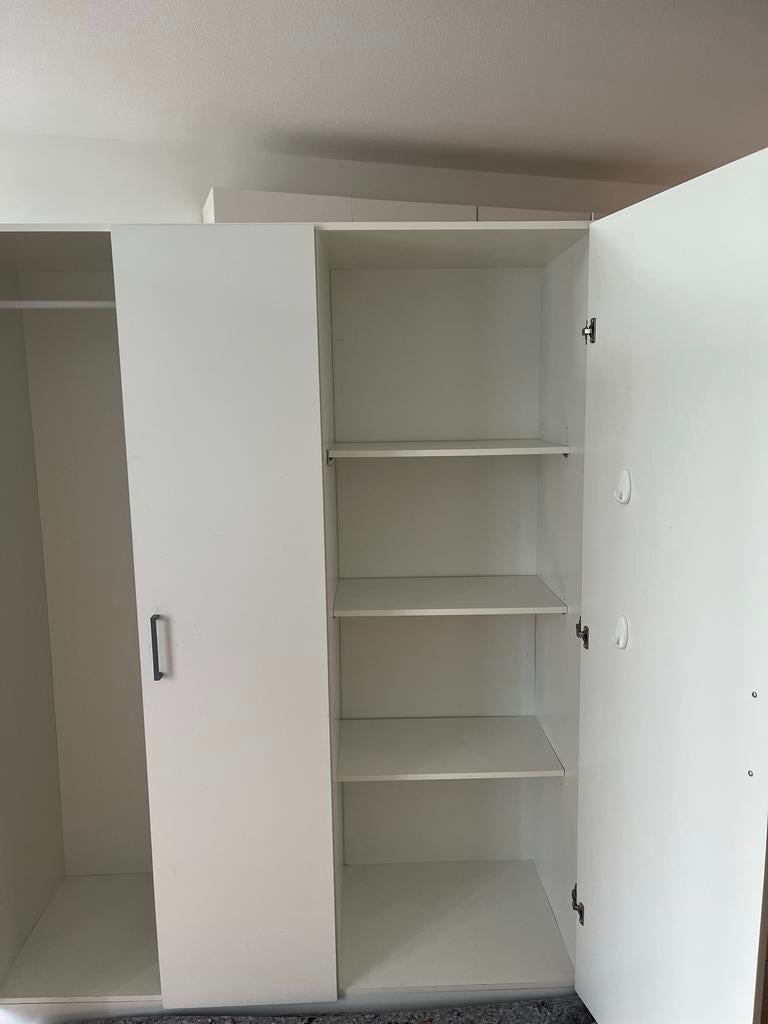 IKEA DOMBÅS kledingkast - Ruime en praktische opberger, Huis en Inrichting, Kasten | Kledingkasten, Ophalen, Overige materialen