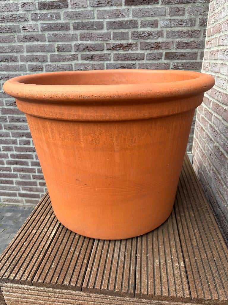 Hele Grote Toscaanse Terracotta Bloempot, Tuin en Terras, Ophalen, 40 cm of meer, Rond, Zo goed als nieuw