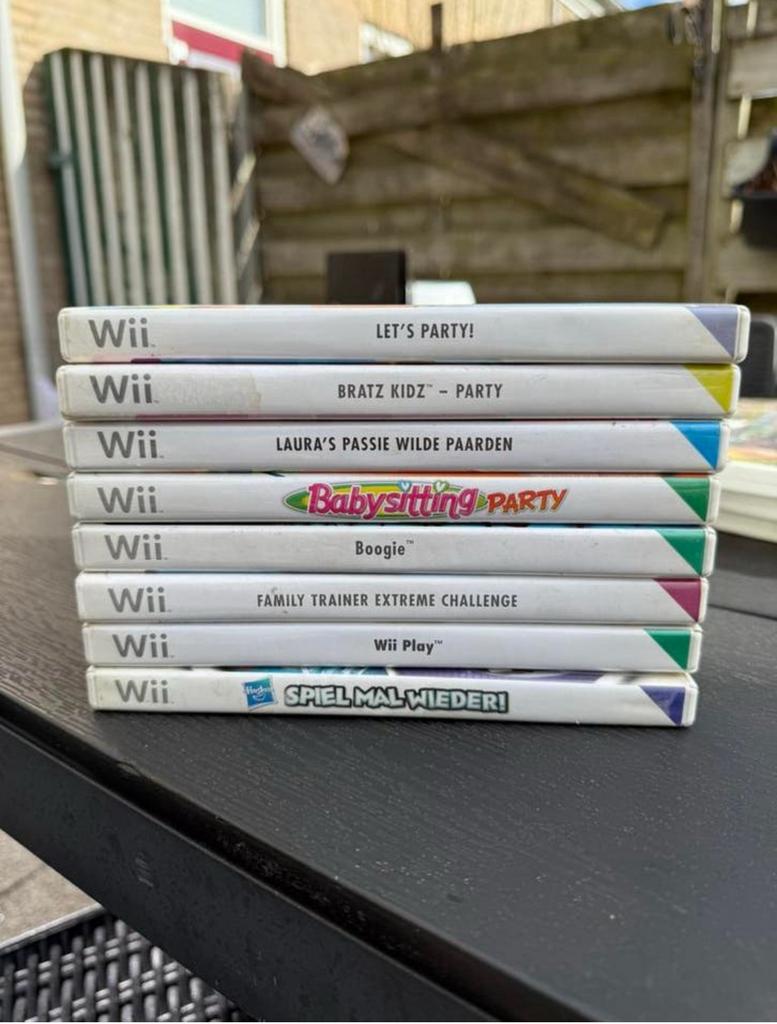 wii games + sing set + balancebord set., Ophalen, Muziek, Zo goed als nieuw, 3 spelers of meer