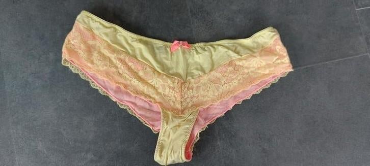 Luxe Hunkemöller slip, geel met roze, maat L, Hunkemöller, Ophalen of Verzenden, Geel, Slip