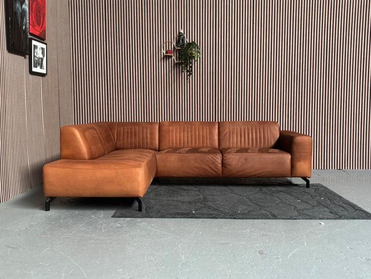 GRATIS LEVERING Hoekbank Cognac 270x210 GEREINIGD, Huis en Inrichting, Banken | Bankstellen, Zo goed als nieuw, Hoekbank, Vierpersoons of meer