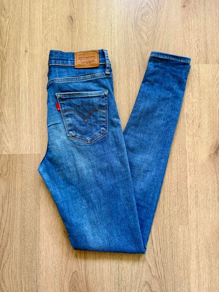 Levi’s 720 High Rise Super Skinny • Maat W25 L32, Ophalen of Verzenden, Gedragen, Blauw, W27 (confectie 34) of kleiner