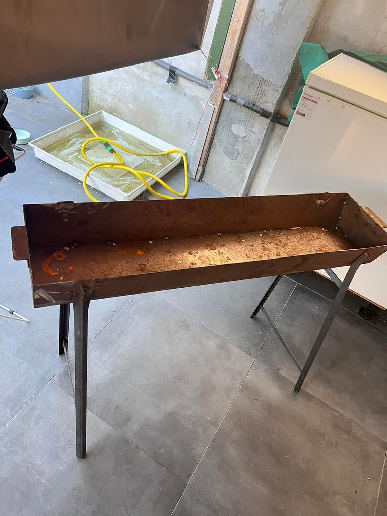 Houtskool barbecue, Tuin en Terras, Houtskoolbarbecues, Ophalen, Zo goed als nieuw