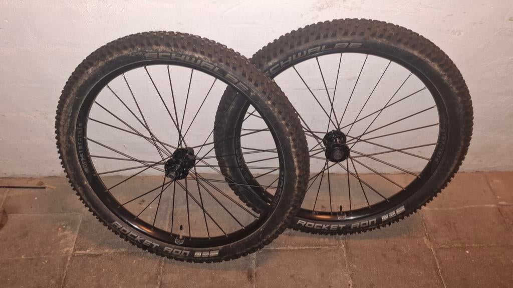 Sun Ringle Duroc 40i boost 27.5 wielset met goede banden, Ophalen, Wiel