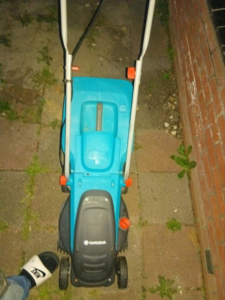 Gardena grasmaaier, Ophalen, Gebruikt