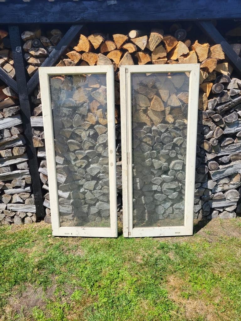 Set van 2 oude houten ramen - wit en groen, Ophalen, Gevelraam of Ruit, Gebruikt, 80 tot 120 cm