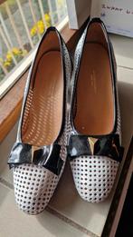 Elegante Artico Schoenen - Ballerina's, Pumps, Wit, Ophalen of Verzenden, Artico