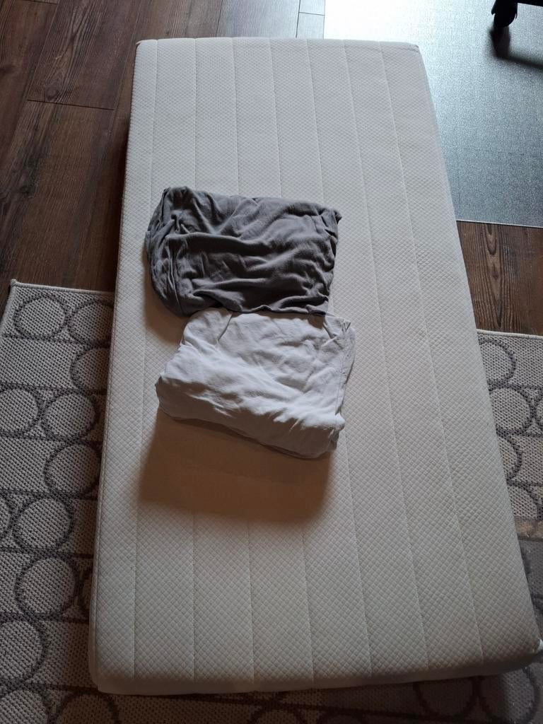 Ledikant matras 120x60x14 met wasbare hoes, Ophalen, 190 cm of minder, Zo goed als nieuw, Matras