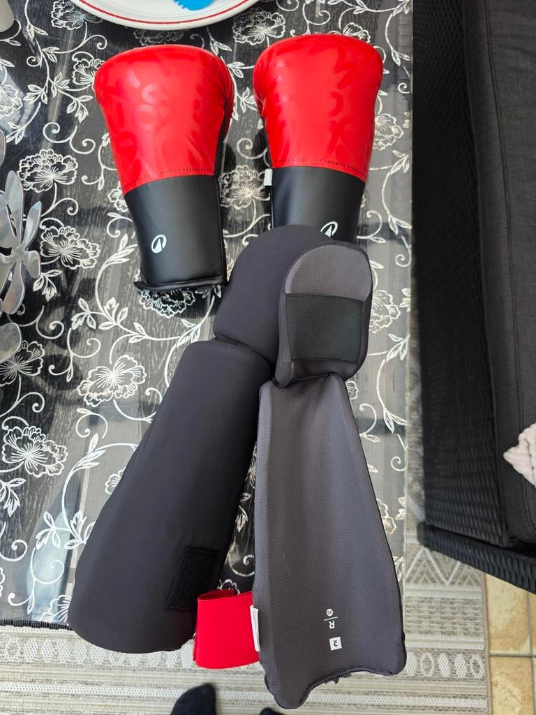 Kickbox spullen, Ophalen of Verzenden, Zo goed als nieuw, Bokshandschoenen