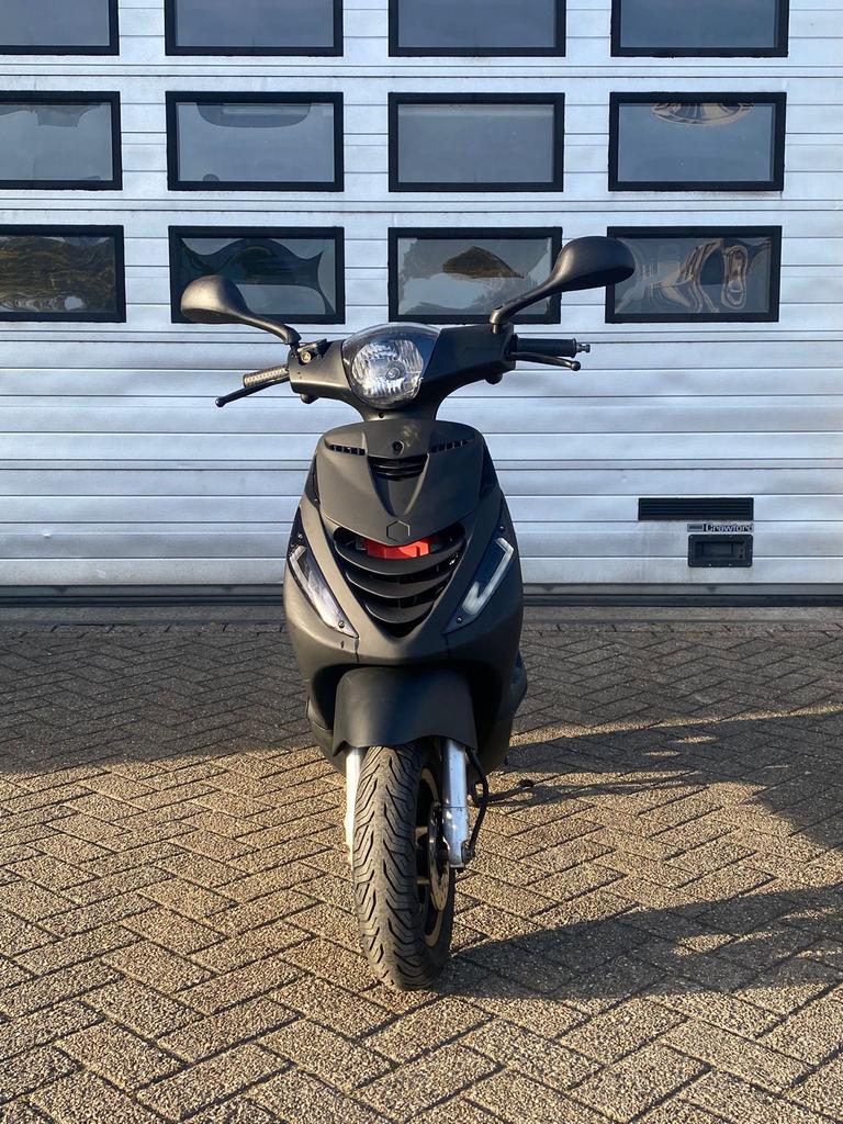 Piaggio Zip 4 takt, Fietsen en Brommers, Ophalen of Verzenden, Gebruikt, Overige typen, Piaggio
