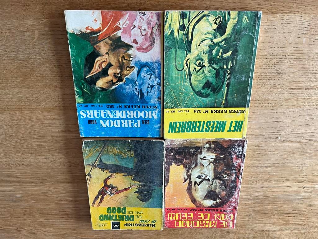 Vintage stripboeken: Super Reeks en Superstrip (4 stuks), Meerdere stripboeken, Ophalen, Gelezen