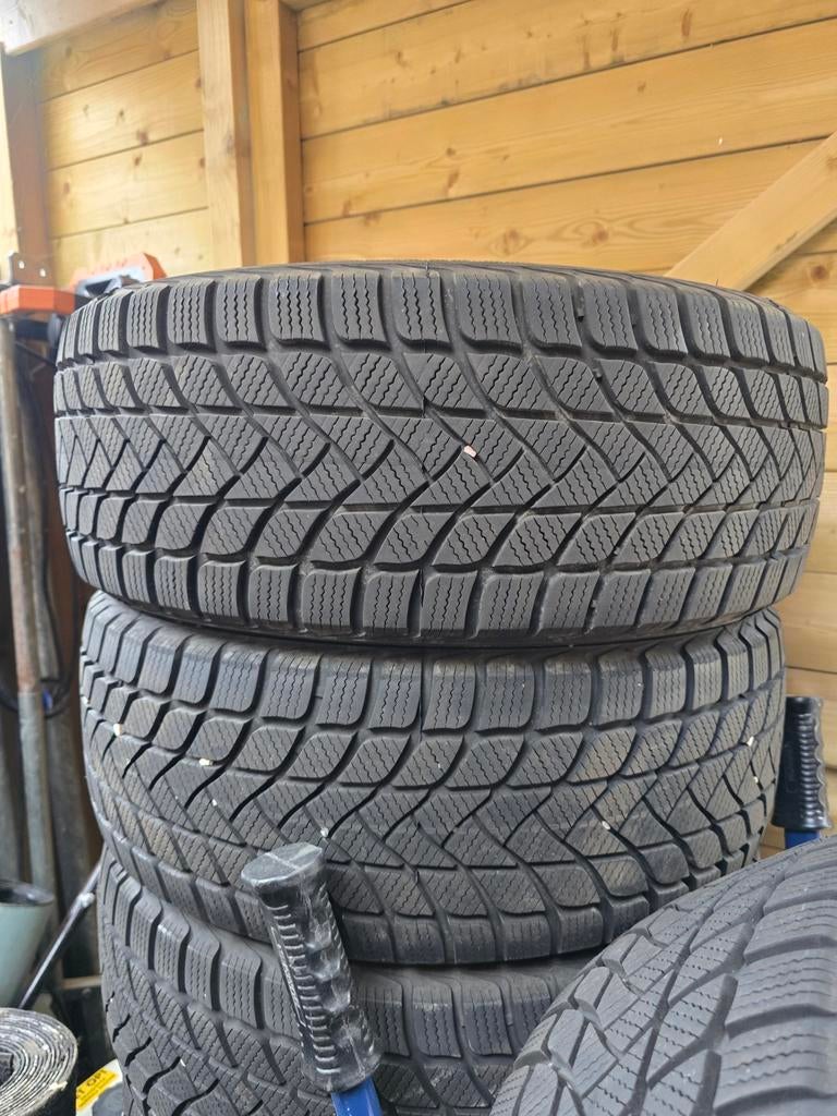 Winterbanden 4x nieuw, Ophalen