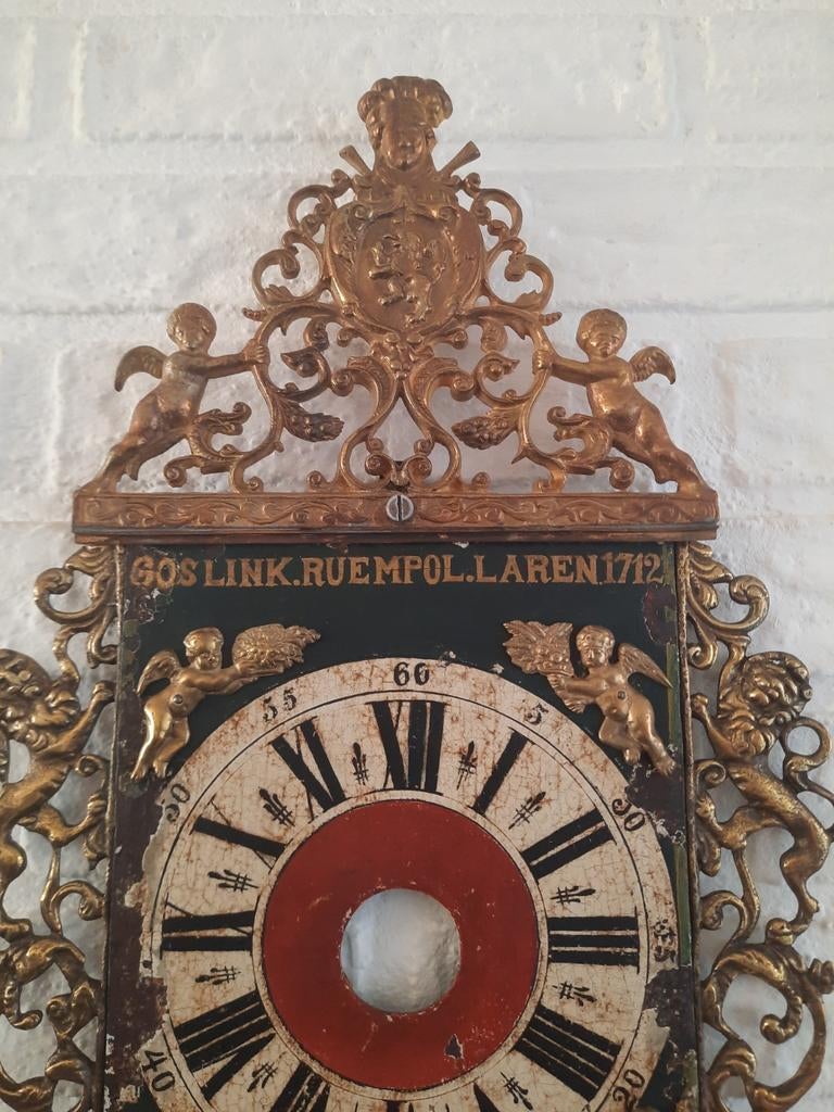 Antieke Stoelklok wijzerplaatvan Goslink Ruempol, Laren 1712, Antiek en Kunst, Ophalen