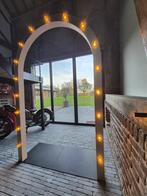 Gouden Boog met Verlichting - Eye-catcher voor Bruiloft, Ophalen, Zo goed als nieuw, Versiering, Geboorte of Huwelijk