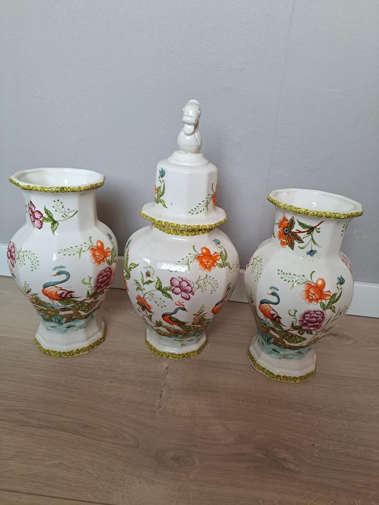 2 Chinezen vazen en Chinezen pot met deksel Z.G.A.N, Ophalen