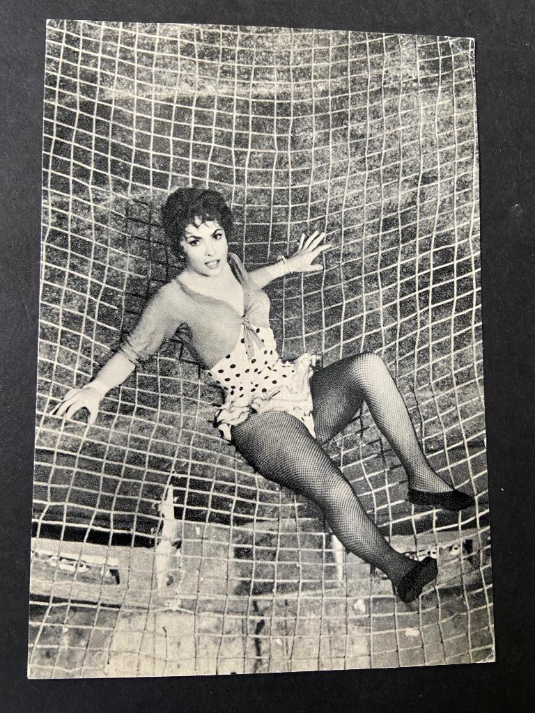 Gina Lollobridgida, ansichtkaart foto uit de  film Trapezio., Ophalen of Verzenden, Zo goed als nieuw, Film, Foto of Kaart