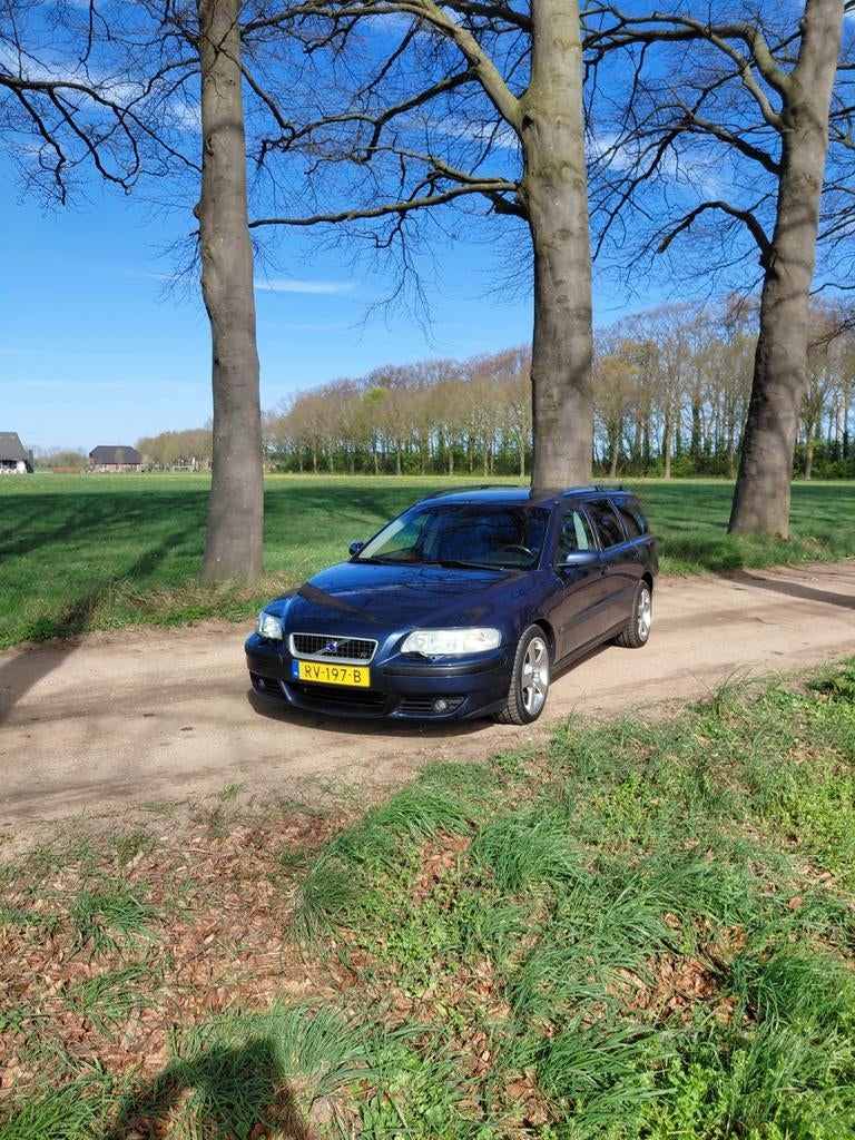 Volvo V70 2.5 R Geatronic 2003 Blauw, Auto's, Automaat, 1800 kg, Blauw, 2521 cc