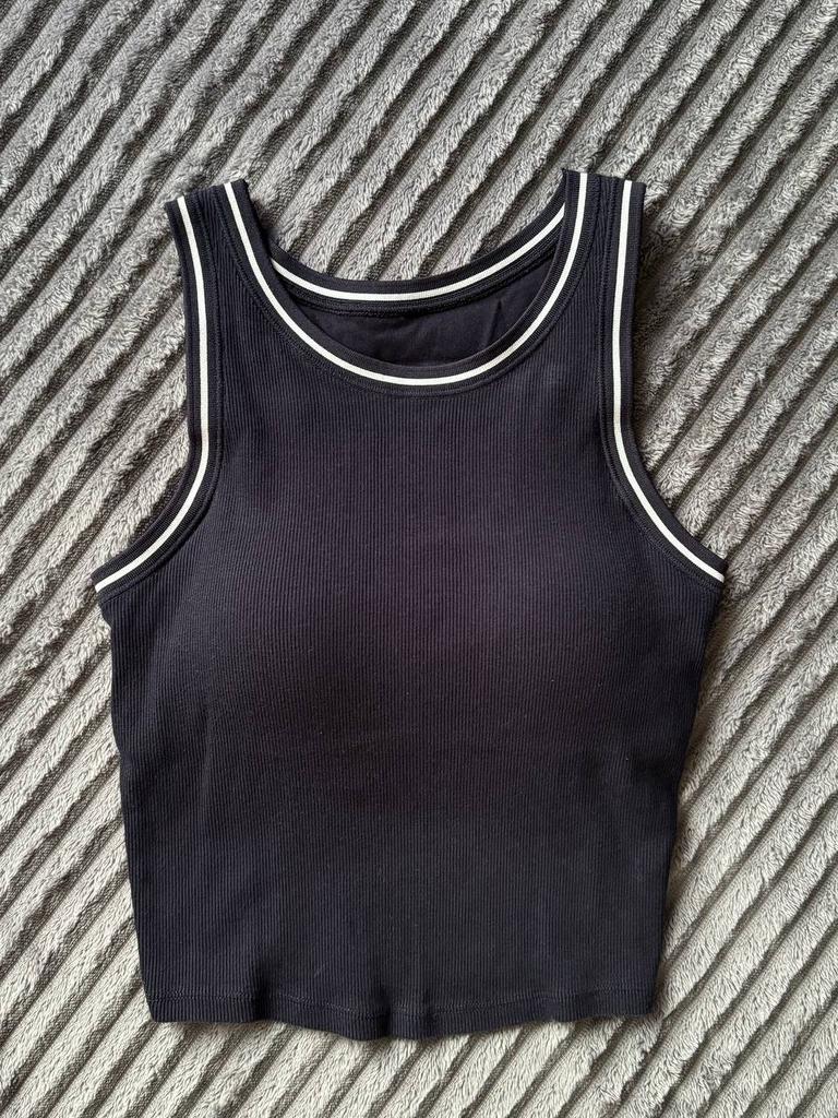 UNIQLO top maat XS, Kleding | Dames, Blauw, Ophalen of Verzenden, Zo goed als nieuw, Zonder mouw