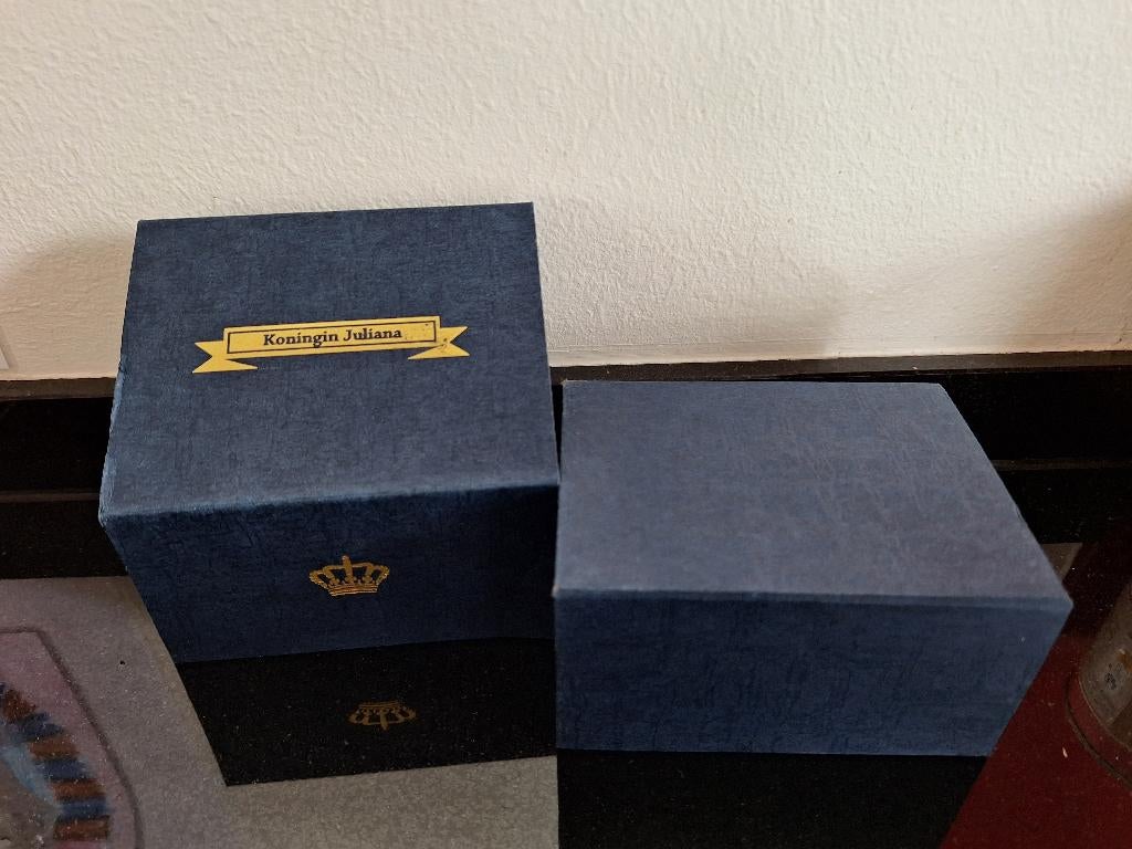 Hologram Koningin juliana, Verzamelen, Koninklijk Huis en Royalty, Ophalen, Zo goed als nieuw, Nederland, Overige typen