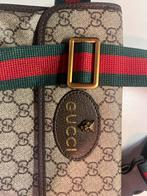 Gucci Neo Vintage GG Supreme Messenger Tas, Ophalen of Verzenden, Zo goed als nieuw, Bruin, Schoudertasje