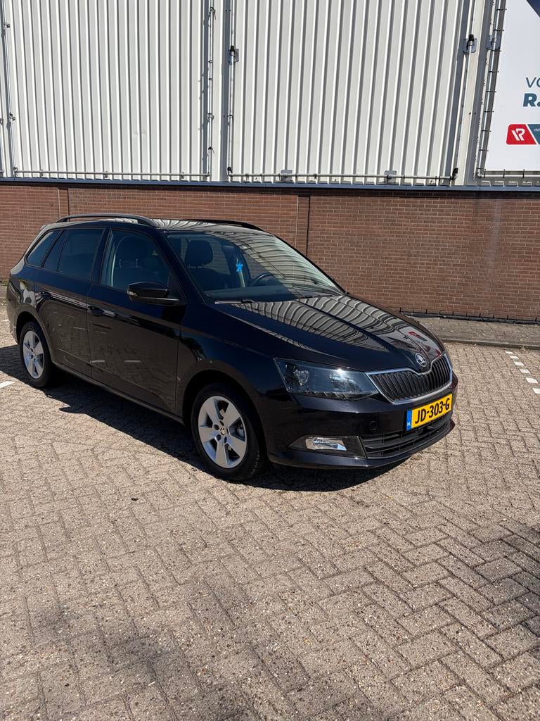 Skoda Fabia 1.2 TSI 66KW Combi 2016 Zwart, Voorwielaandrijving, 40 €/maand, 4 cilinders, Zwart