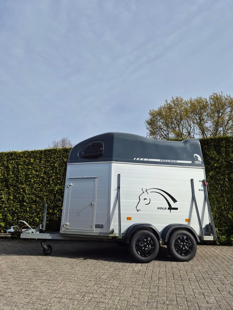 Cheval liberte 2 paards met zadelkamer geheel aluminium, Ophalen, Gebruikt