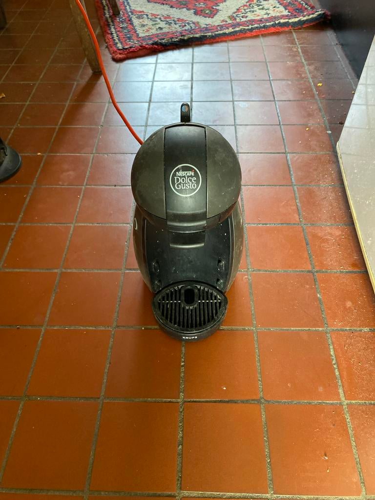 Nescafé Dolce Gusto Krups koffiezetapparaat, Witgoed en Apparatuur, Koffiezetapparaten, Koffiepads en cups, Gebruikt, Koffiemachine