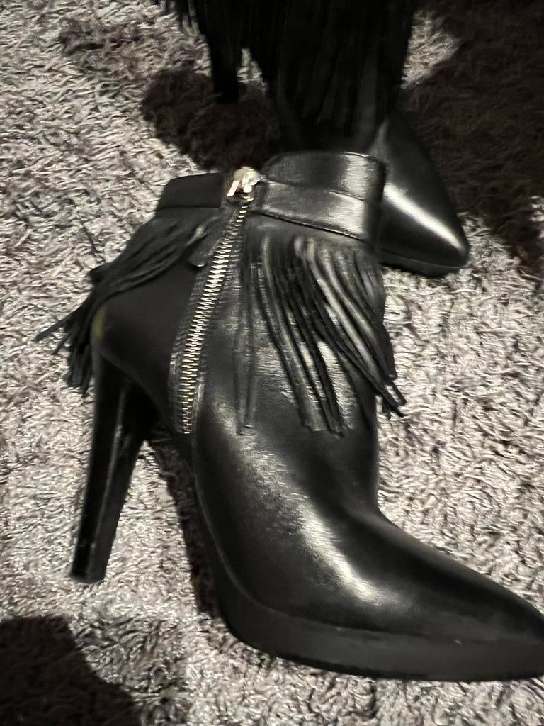 TWO B laarzen met franjes maat 37 origineel ZGAN, Kleding | Dames, F, Zwart, Lage of Enkellaarzen, Ophalen of Verzenden