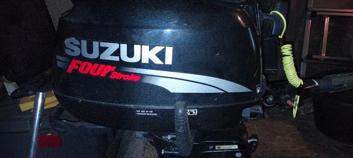 Div buitenboordmotoren en kanteltrailer, Watersport en Boten, Buiten- en Binnenboordmotoren, Gebruikt, Benzine, Minder dan 5 pk