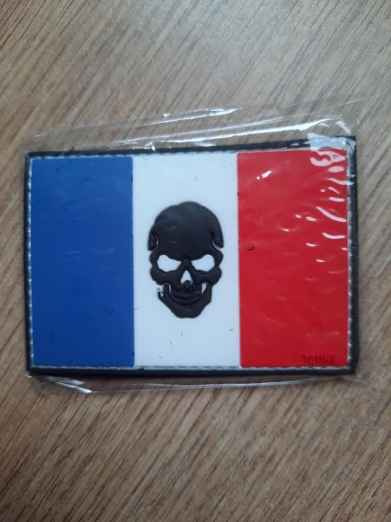 Patch / Embleem 3D PVC Flag France / Franse Vlag en skull., Verzamelen, Militaria | Algemeen, Ophalen of Verzenden, Overige soorten