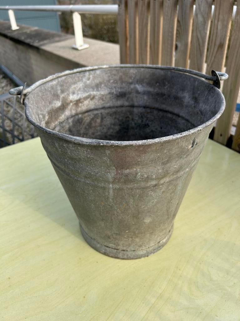 Oude zinken emmer, Ophalen, Minder dan 30 cm, Rond, Zo goed als nieuw