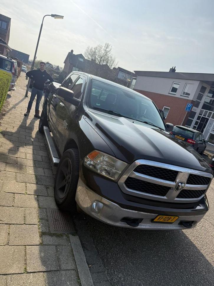 Dodge RAM Dodge RAM 2014 Bruin, Auto's, Bestelauto's, Particulier, Dodge, LPG, Euro 5, Automaat, Origineel Nederlands, Bruin, Ophalen