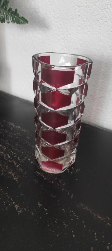 Vintage vaas Luminarc France Rubis bordeauxrood, Huis en Inrichting, Woonaccessoires | Vazen, Gebruikt, Overige kleuren, Minder dan 50 cm