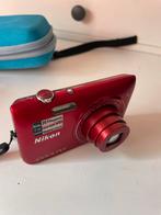 Nikon Coolpix S3500 + 64GB SD kaart en oplader, Audio, Tv en Foto, Fotocamera's Digitaal, Gebruikt, Compact, Ophalen of Verzenden