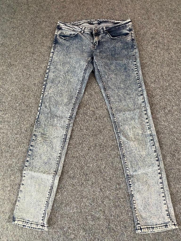 Spijkerbroek; Anti Blue. Maat 31, Kleding | Dames, Anti Blue, Blauw, Ophalen of Verzenden, W28 - W29 (confectie 36)