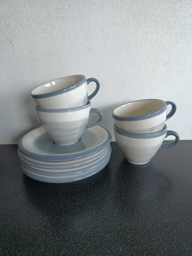 Mooie kopjes en schotels set, Ophalen of Verzenden, Zo goed als nieuw, Overige stijlen, Kop(pen) en/of Schotel(s)