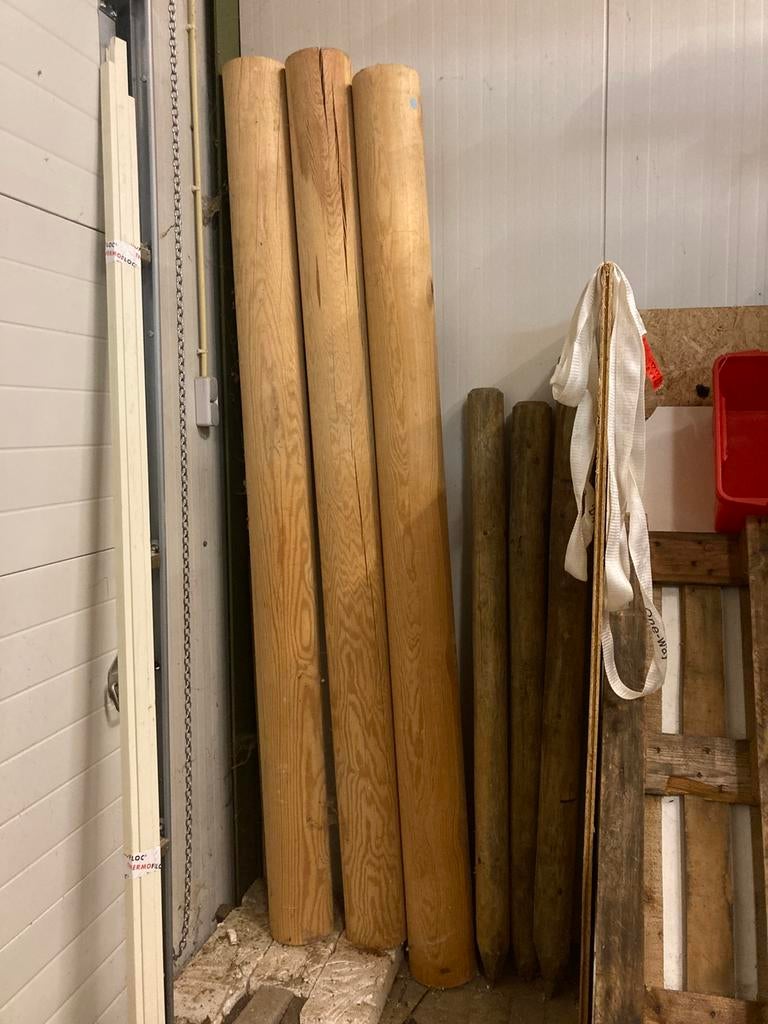 Rondhout grenen, ronde tuin palen, Tuin en Terras, Palen, Balken en Planken, Ophalen, Zo goed als nieuw, Minder dan 180 cm, Palen