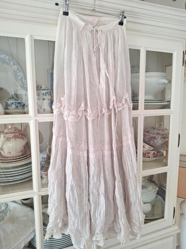 Kanten rok.....(Foto Nr MOB ), Antiek en Kunst, Curiosa en Brocante, Ophalen of Verzenden