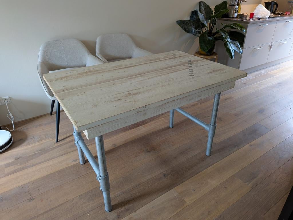 Zelfgemaakte tafel - gratis (120x79 cm), Huis en Inrichting, Tafels | Eettafels, Gebruikt, 100 tot 150 cm, 50 tot 100 cm, Rechthoekig