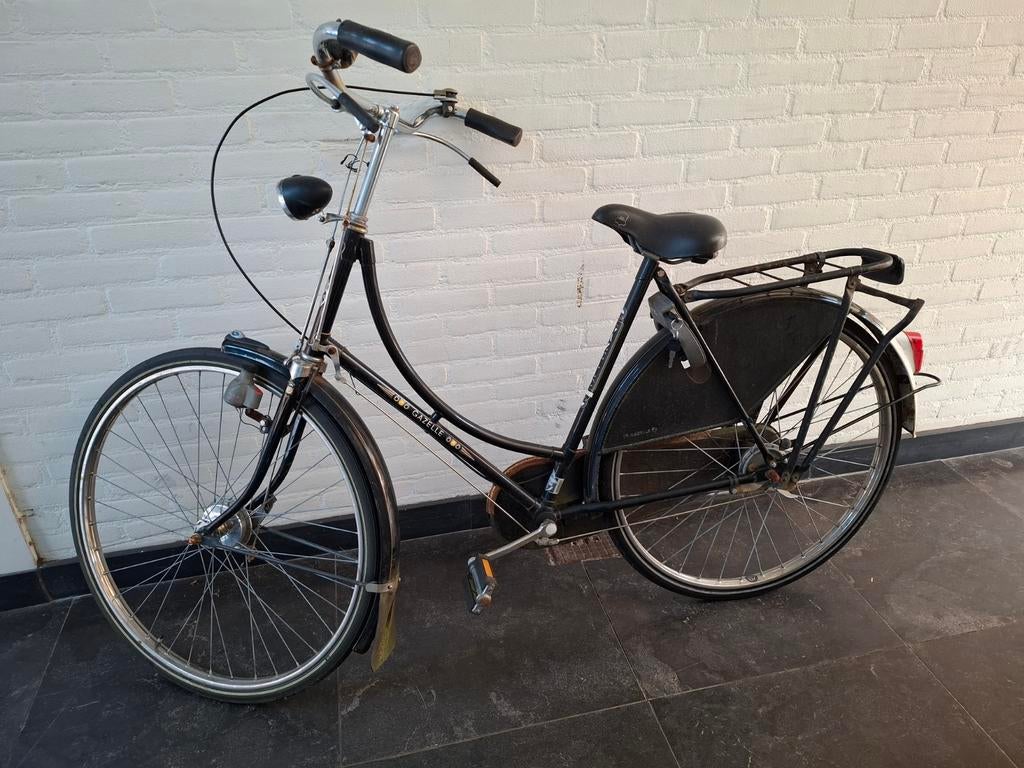 Gratis Vintage Gazelle damesfiets - Klassiek en functioneel, Fietsen en Brommers, Fietsen | Dames | Damesfietsen, Terugtraprem