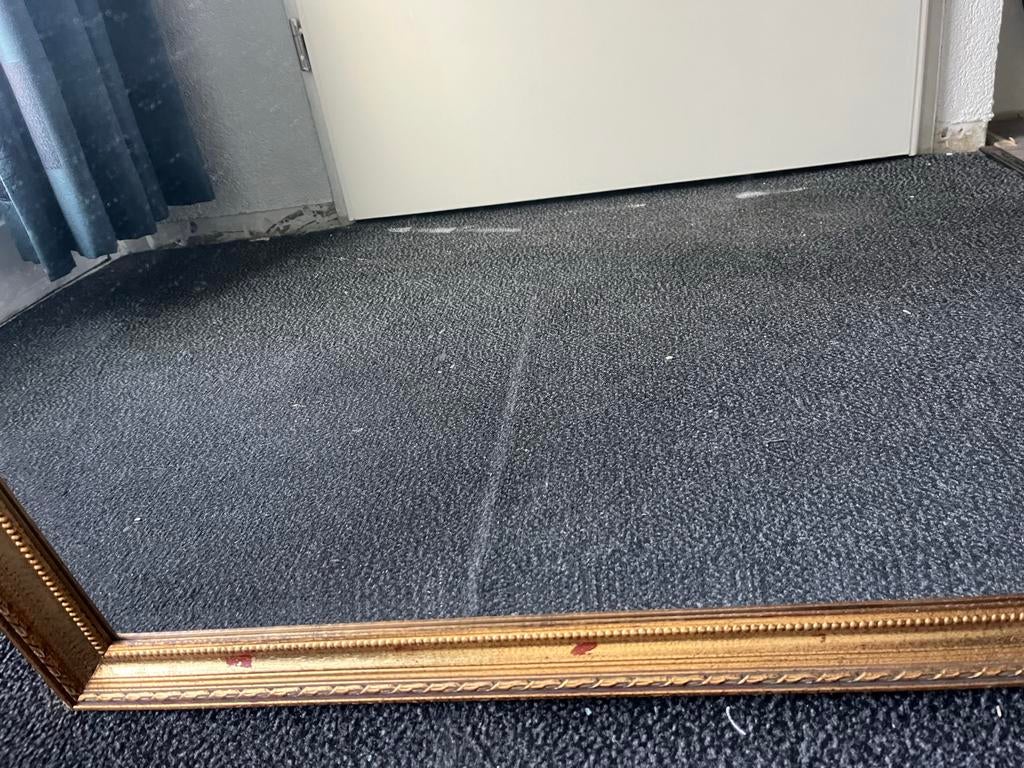 Grote spiegel met gouden lijst, Huis en Inrichting, Woonaccessoires | Spiegels, Ophalen, Gebruikt, 100 tot 150 cm, Rechthoekig