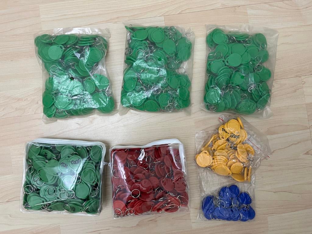 Zakken met NFC chips in diverse kleuren., Computers en Software, Scanners, Ophalen of Verzenden, Nieuw