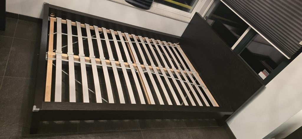 Mooie bedframe + matras (140x200), Ophalen, Tweepersoons, 140 cm